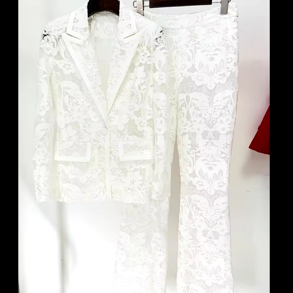 Designer Runway Suit Set Women's Single Button Guipure Lace Blazer Flare… - Picture 2 of 7